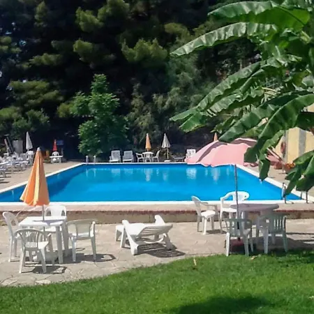 House Near The Sea With A Swimming Pool Luxe 安塔利亚